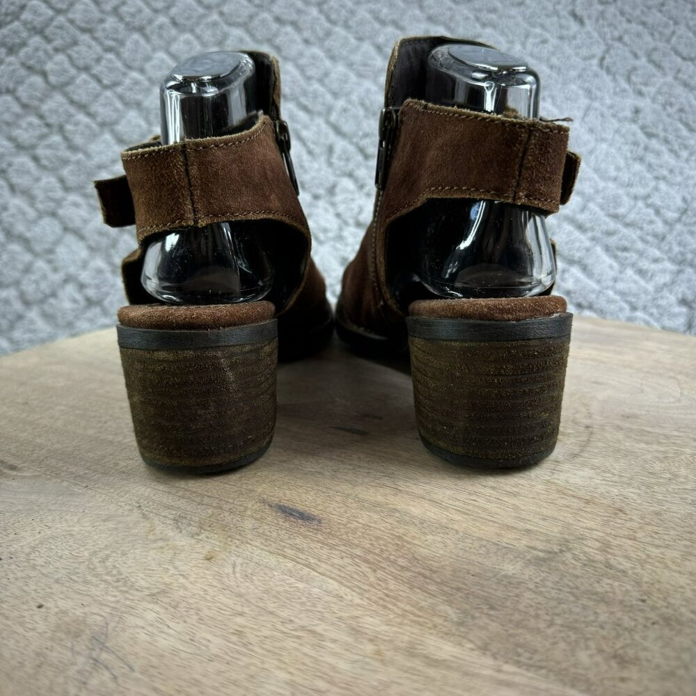 Born Rustic Brown Leather Ankle Boots With Buckle & Block Heel Size 6.5 - Picture 11 of 11